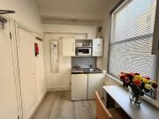 Single Studio [Lift] Walk to IC South Ken