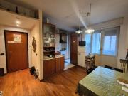 SINGOLA LETTO MATRIMONIALE A MM3 GIALLA DA PRIVATO