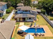 Sítio / Chácara para Venda em Atibaia/SP Tanque 4 Quartos