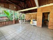 SÍTIO COM 04 QUARTOS SENDO 02 SUÍTES COM HIDRO NO NOSSA...