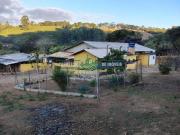 Sítio com 12.8 hectares, próximo a São Lourenço, casa...
