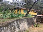 Sítio com 30.000 metros quadrados, dentro do Vale do...