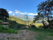 SÍTIO COM VISTA EXCLUSIVA PARA O PICO DAS AGULHA NEGRAS