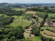 Sítio disponível para venda em um lugar encantador em...