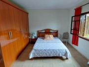 Venda de Sítio Espetacular com 9 Quartos na Área Rural...