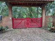 Sito à venda no Lami, com casa com quartos, 1 banheiro e...
