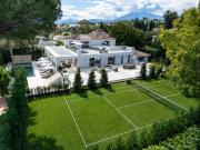 Situado en Rocío de Nagüeles, a pocos minutos de...