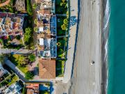 Situado en un prestigioso complejo de primera línea de...