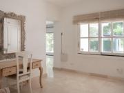 Situado en una ubicación privilegiada en El Paraíso,...