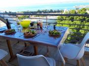 Situation imprenable pour cet appartement F2 avec grande...