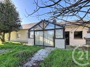 Située à proximité de la plage des Petites Dalles, venez...