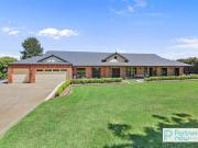 Six Bedroom Expansive Home with Pool