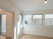 Six in the City: Premium 2 Zimmer Apartment mit Balkon!...