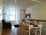 Sketty Road, Swansea SA2, 2 bed flat to rent, £1,250 pcm...