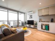 Sky high city living with study & carpark in Melbourne’s...