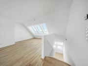 SKY HIGH >> lichtdurchflutete DG Maisonette mit...