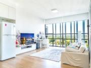 Sky High One Bedroom with Views Ruby Tower, Zetland