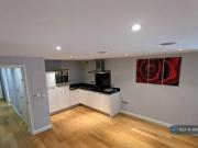 Skydec Apartments, London, 1 Bedroom Flat