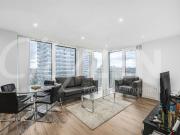 Skylark Point, Newnton Close, London N4, 3 bed flat to...