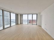 Skyline & Donau – Exklusive Eckresidenz 3 Zimmer mit...