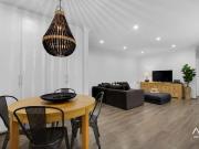 Sleek Designer Apartment in Convenient Location