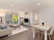 Sleek executive apartment with terrace in a tranquil...