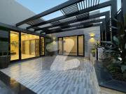 Slightly use like brand new house for sale in dha lahore...