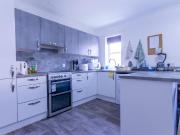 Sloane Court, Jesmond NE2, 4 bed flat to rent, £2,021...
