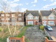 Slough, 6 Bedroom Detached Slough, 6 Bedroom Detached