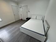 Small Studio. Water & Broadband FREE In Rent