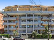 Smart Dual Level Style in a Lifestyle Hotspot