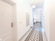 TOP ERSTBEZUG NACH HOCHWERTIGER SANIERUNG + HELLE HOHE...