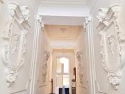 Smartes Wohnen über den Dächern! Raffiniert eingerichtet...