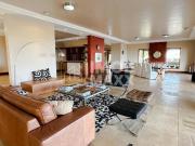 SMDB 22 Com Vista para o Lago: 5 Dormitórios à Venda