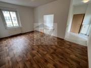 sMit Aufzug! Schöne 2 Raum Whg. mit Balkon, Bad mit...