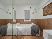 Snug 3 bedroom apartment near Sant Antoni metro station Snug 3 bedroom apartment near Sant Antoni metro station