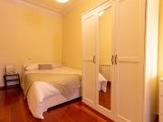 Snug double bedroom in Vila de Gràcia