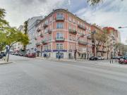 SÒ PARA SERVIÇOS 12 Assoalhadas para renovação em...