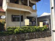 Sobrado 03 Dormitórios, 4 vagas de garagem e sacada