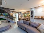 Sobrado 03 dormitórios com escritorio sendo 01 suíte no...