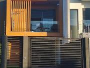 Sobrado 03 Dormitórios, sendo 01 Suíte e Closet, Piso...