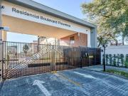 Sobrado 03 quartos no bairro Pinheirinho Condomínio Fechado