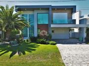 Sobrado 06 quartos/dormitórios e 02 vagas/box no...