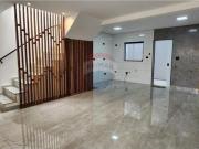 Sobrado, 103m² 3 quartos sendo 1 suíte, 2 vagas de...