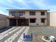 Sobrado 1 quadra do mar balneário Eliana