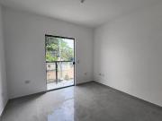 Sobrado 2 dormitórios, sala, cozinha, lavanderia e...