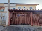 Sobrado 2 Dorms para Alugar 100 m² por R$ 2.300,00