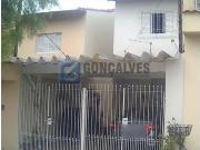 Sobrado, 2 Dorms para Alugar, 150 m² por R$ 2.500,00