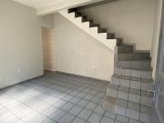 Sobrado 2 Dorms para Alugar 65 m² por R$ 1.400,00