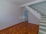 Sobrado 2 Dorms para Alugar 70 m² por R$ 2.100,00